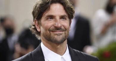 Bradley Cooper Net Worth 2022,