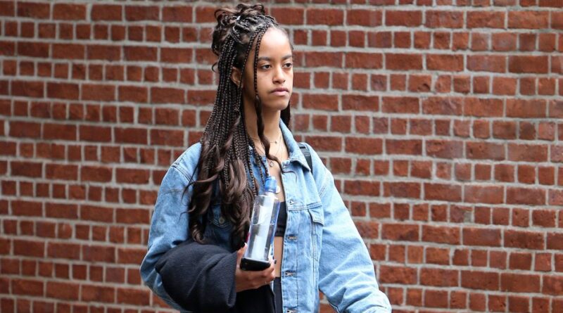 Malia Obama Net Worth 2022,